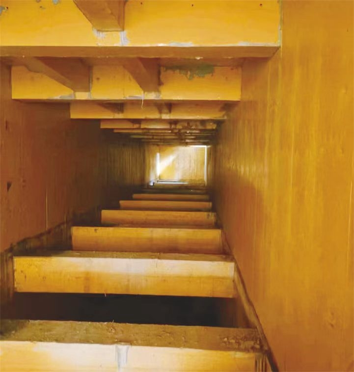 Where Are Concrete Protective Liners (CPL) Used? 8 Common Industrial Applications插图1 Concrete Protective Liner (CPL) corrosion protection system applied to the interior of a concrete structure